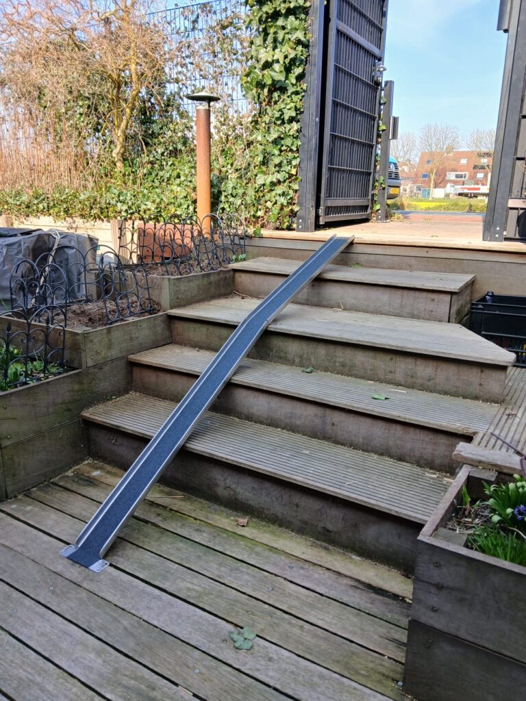 Stainless steel gutter Vogelenzang